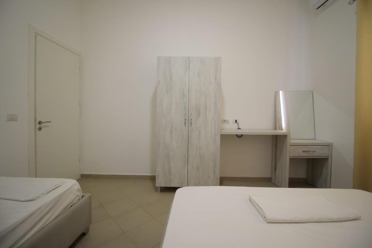Hostel K13 Sarandë Exteriér fotografie